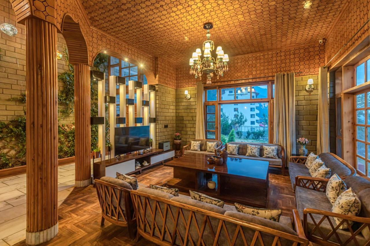 Saffronstays Monarch Manor, Manali - Regal Mansion Exteriör bild